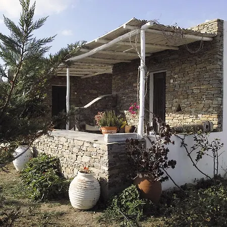 Ξενοδοχείο με διαμερίσματα το κατἑ *