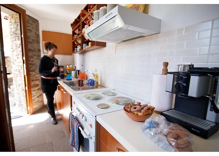 το κατἑ 3* Artemonas